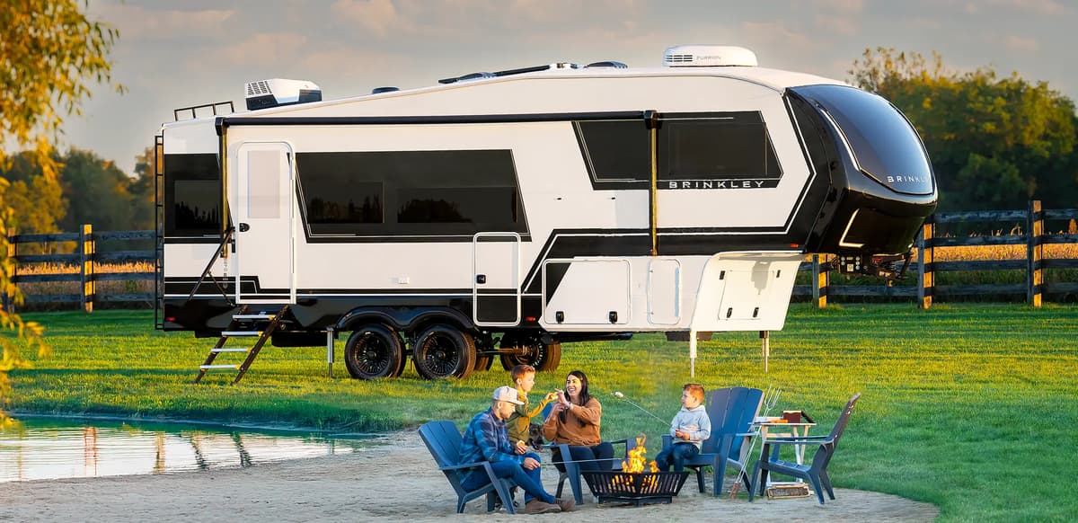 2027 Brinkley RV Model Z 2900 - Image 3